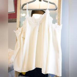 Boohoo + White Lace Off the Shoulder Flowy Blouse